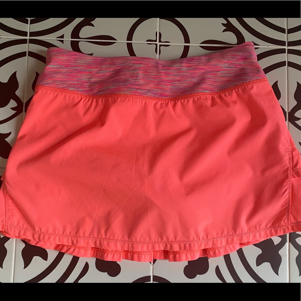 Ivivva skirt size 12 EUC no stains, rips, tears. Neon Orange 🍊!